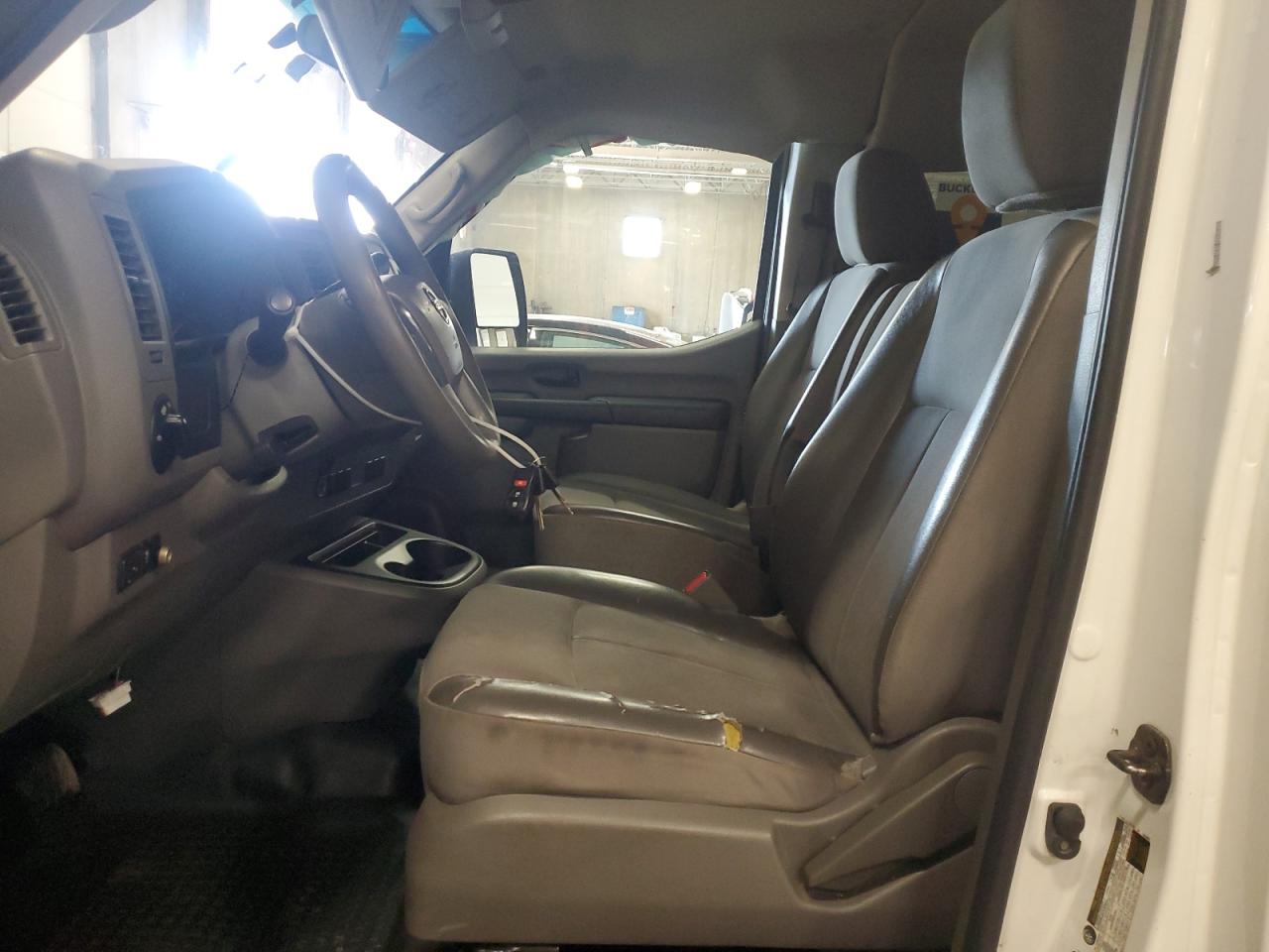 NISSAN NV3500 3500 S