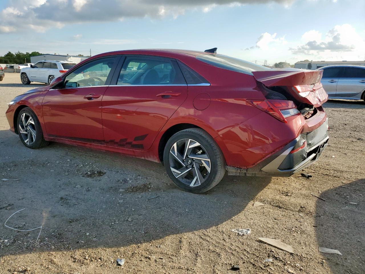 HYUNDAI ELANTRA LIMITED