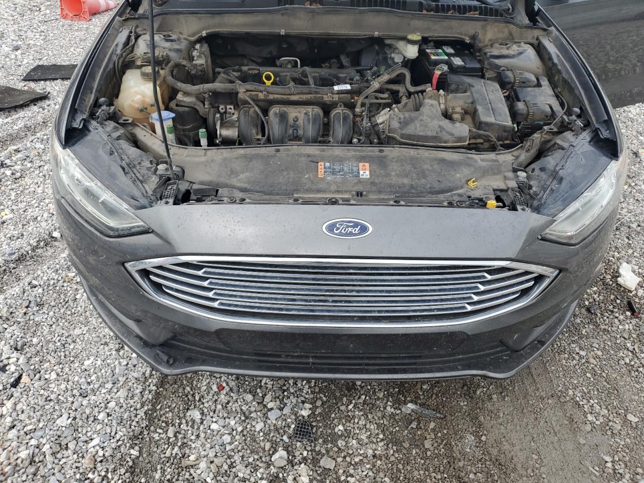 FORD FUSION S