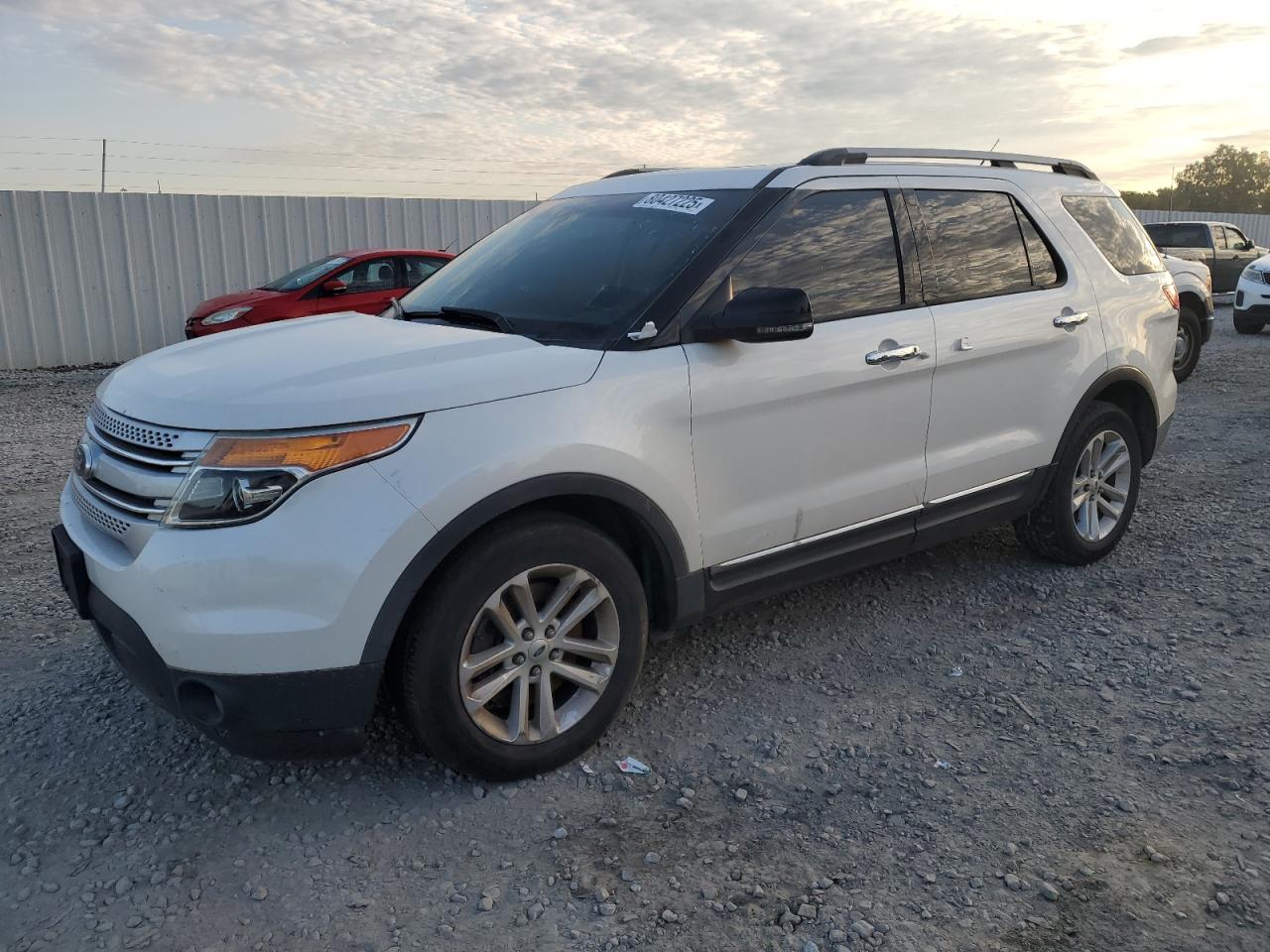 FORD EXPLORER XLT