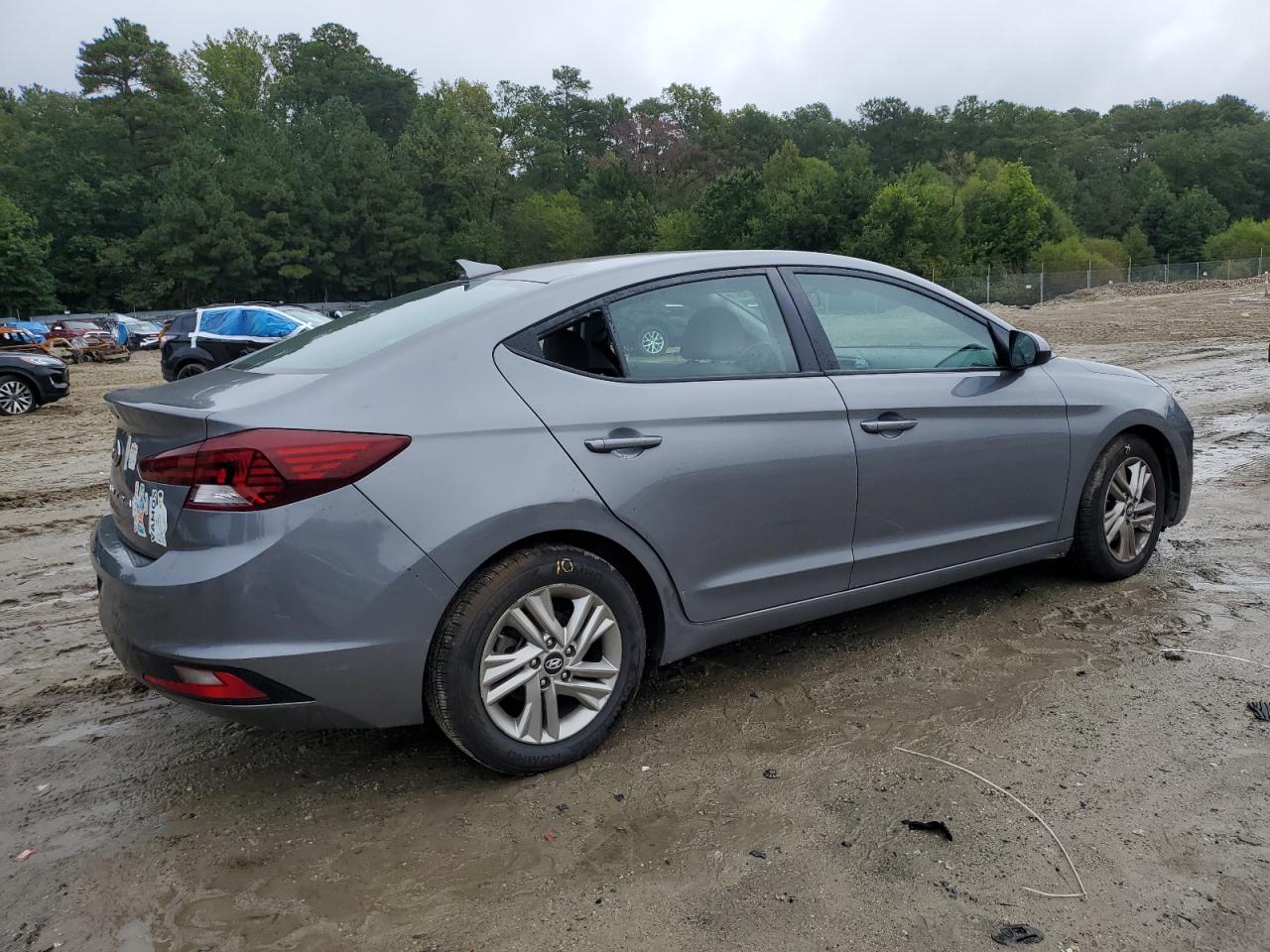 HYUNDAI ELANTRA SEL