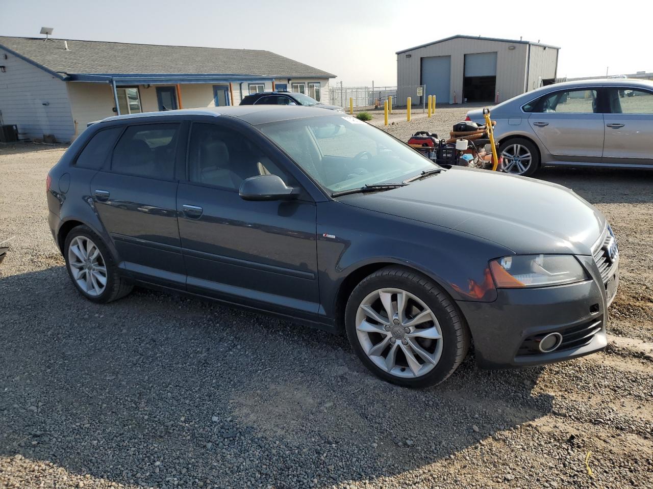 AUDI A3 PREMIUM
