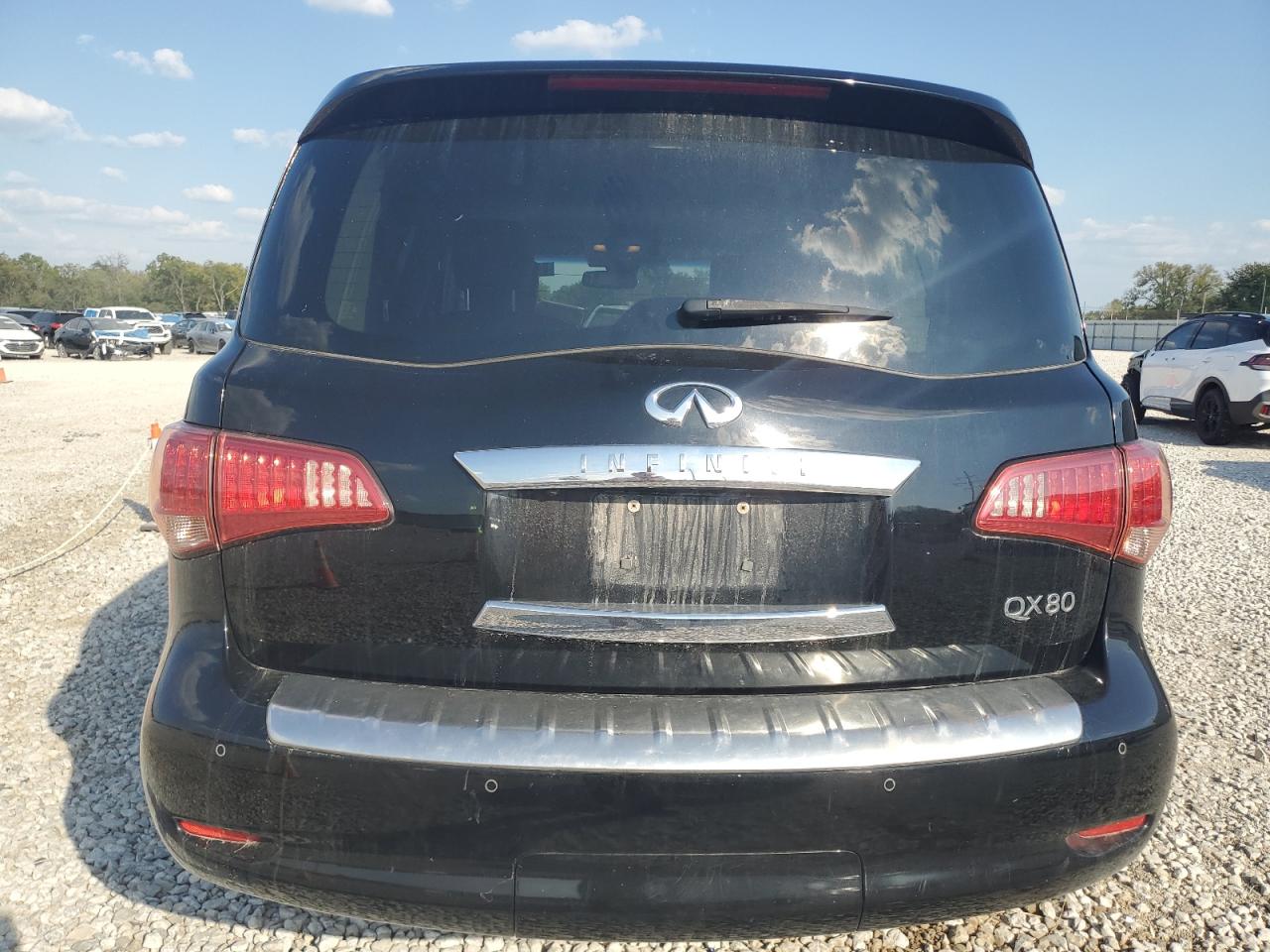 INFINITI QX80 BASE