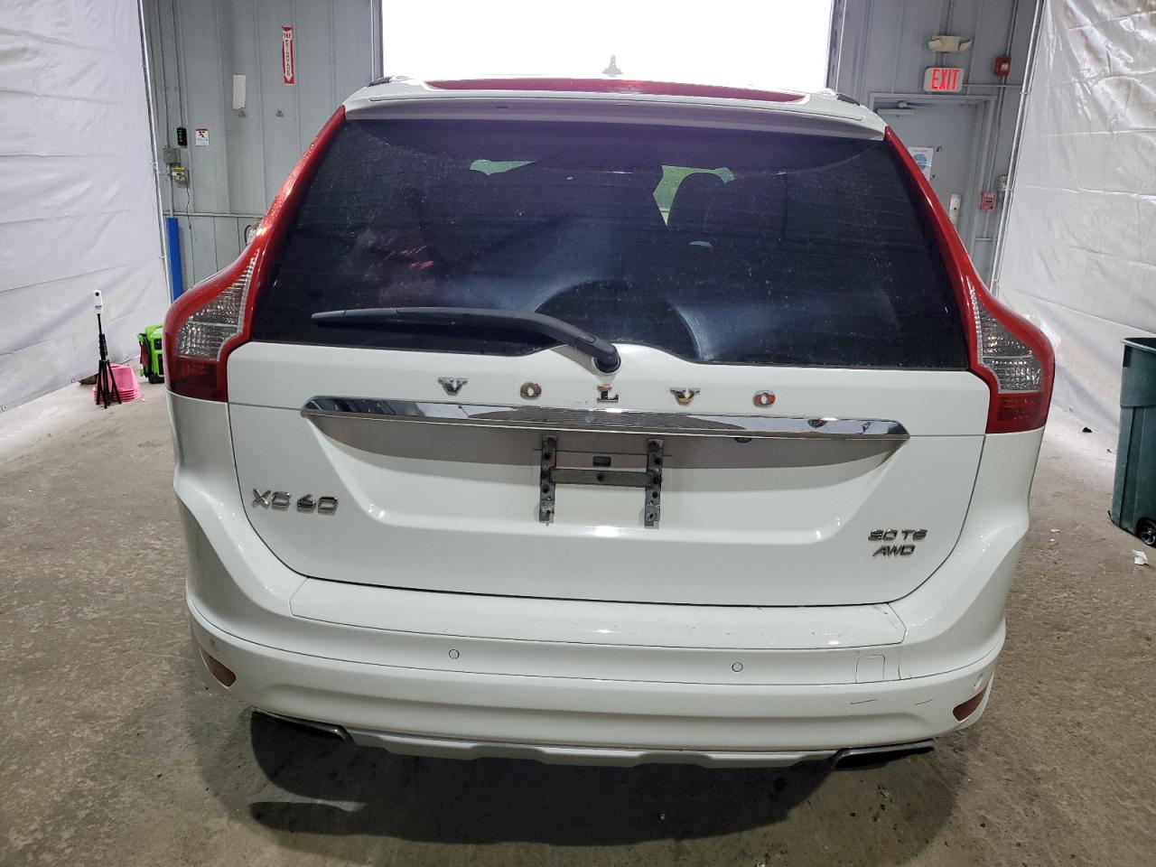 VOLVO XC60 T6 PLATINUM