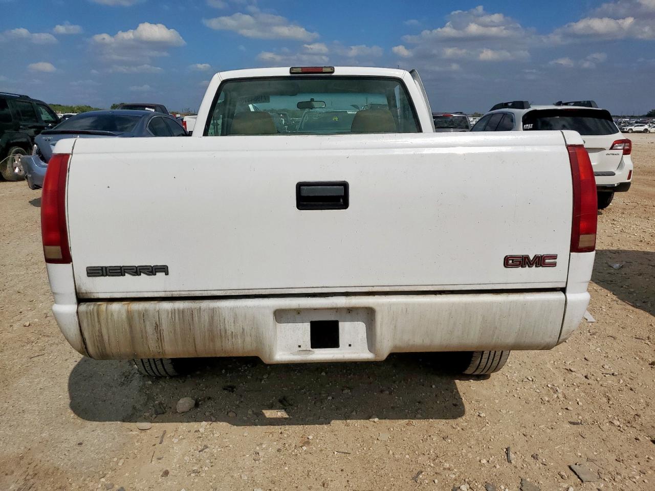 Lot #3318078374 1998 GMC SIERRA C1500