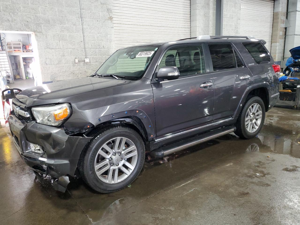 TOYOTA 4RUNNER SR5