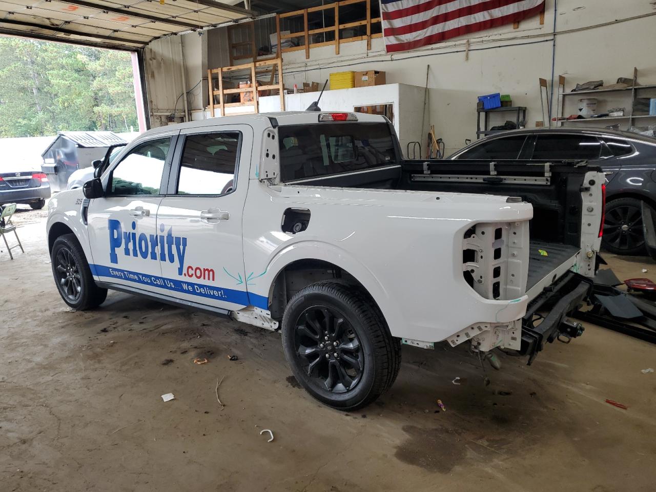 FORD MAVERICK LARIAT