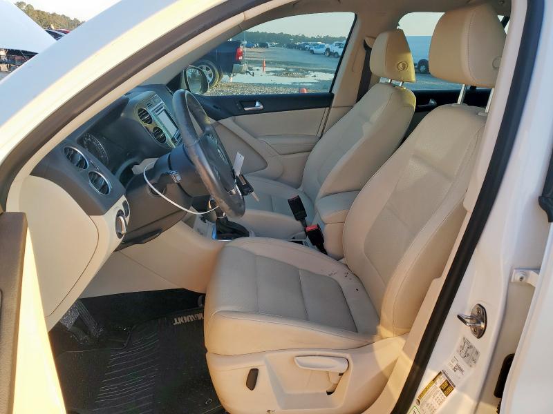 2017 VOLKSWAGEN TIGUAN S WVGAV7AX8HK001595