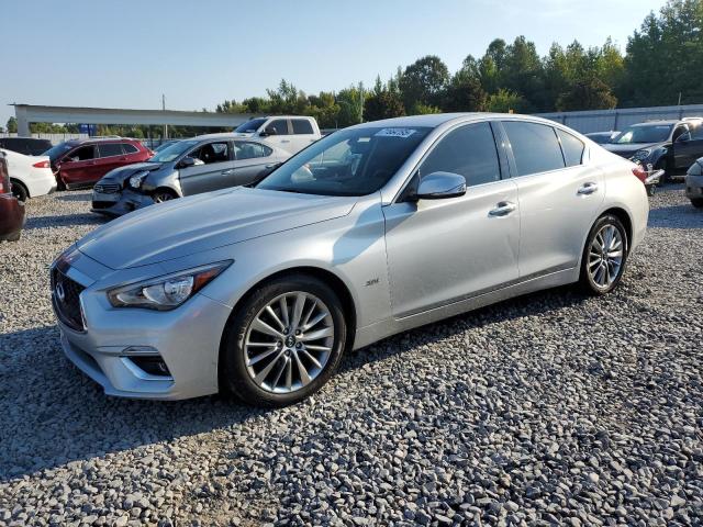INFINITI Q50 LUXE