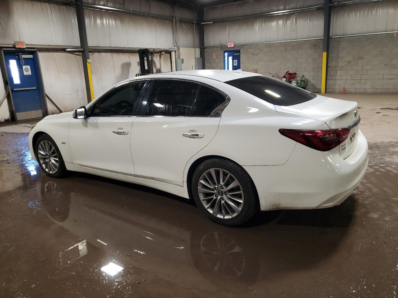 INFINITI Q50 LUXE