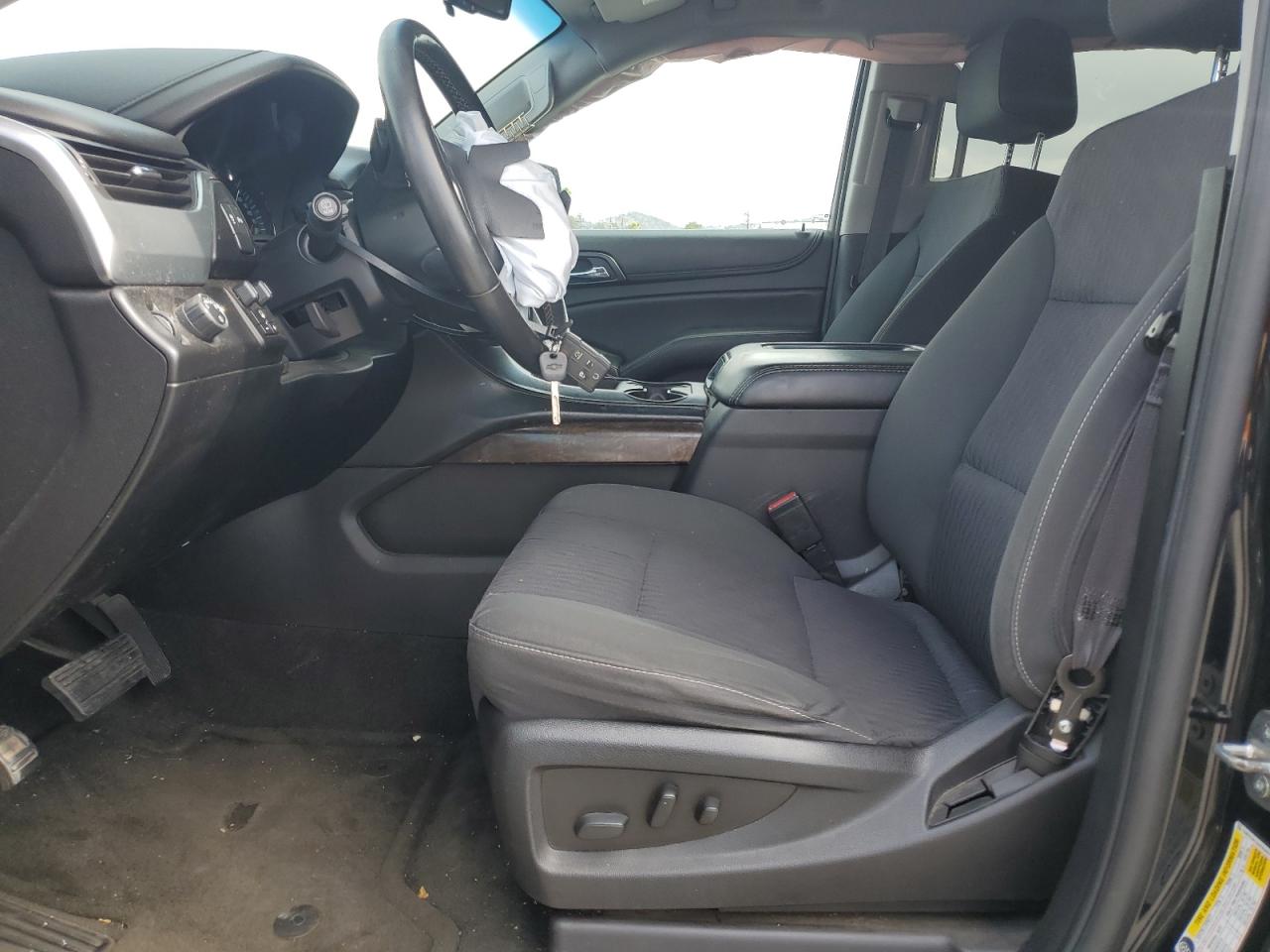 CHEVROLET SUBURBAN C1500 LS