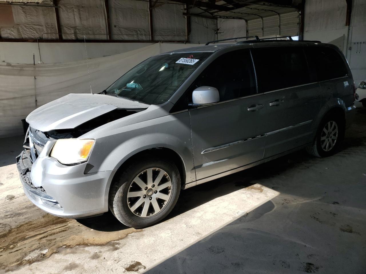 CHRYSLER TOWN & COUNTRY TOURING