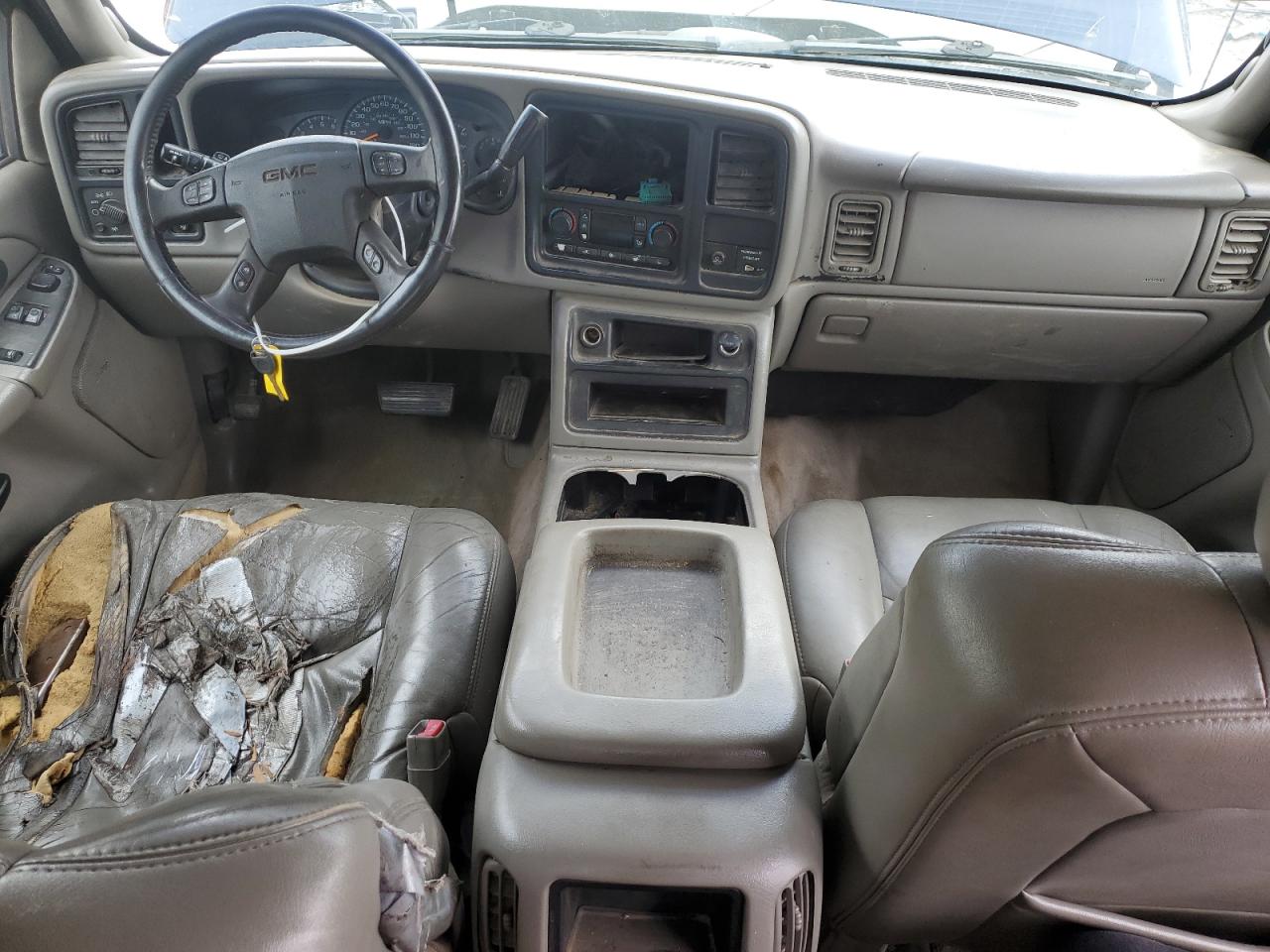 Lot #3298289037 2004 GMC NEW SIERRA