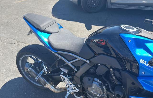 2024 SUZUKI GSX800 F JS1EM13B3R7103151