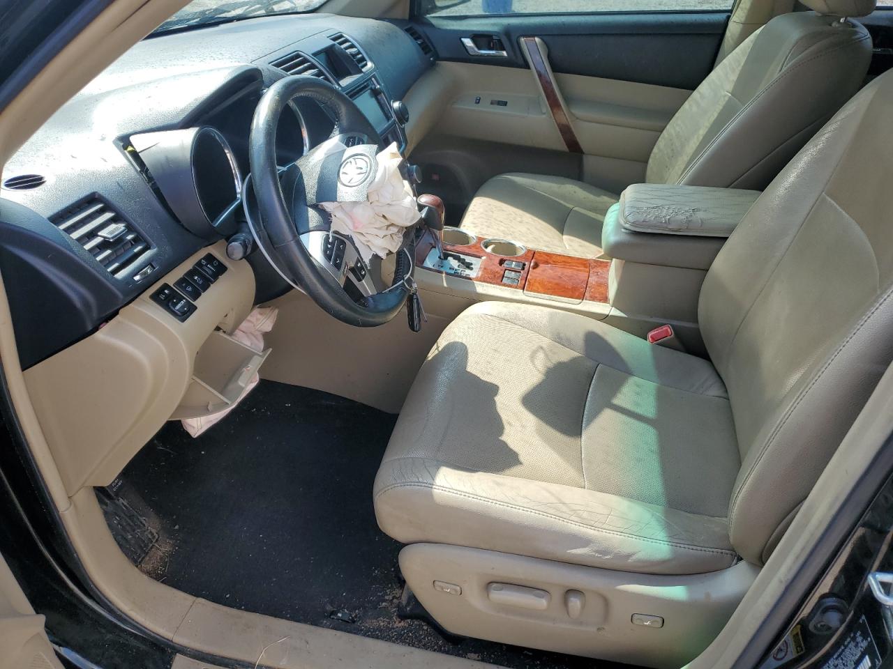 TOYOTA HIGHLANDER LIMITED