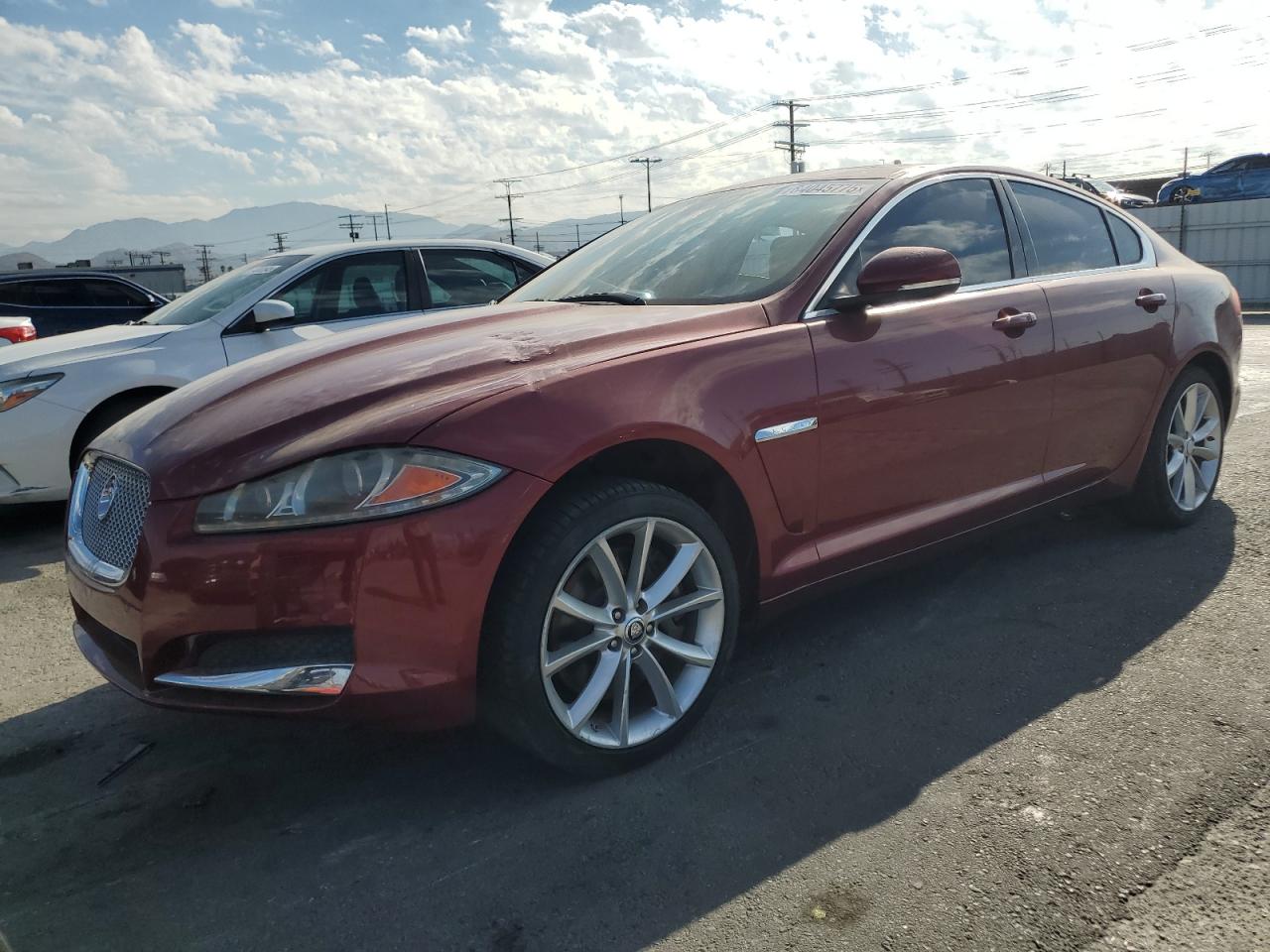 JAGUAR XF