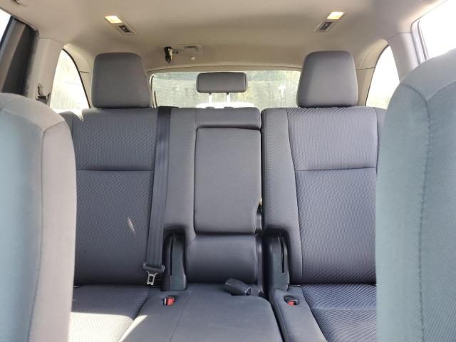 2019 TOYOTA HIGHLANDER LE 5TDZARFH9KS052345