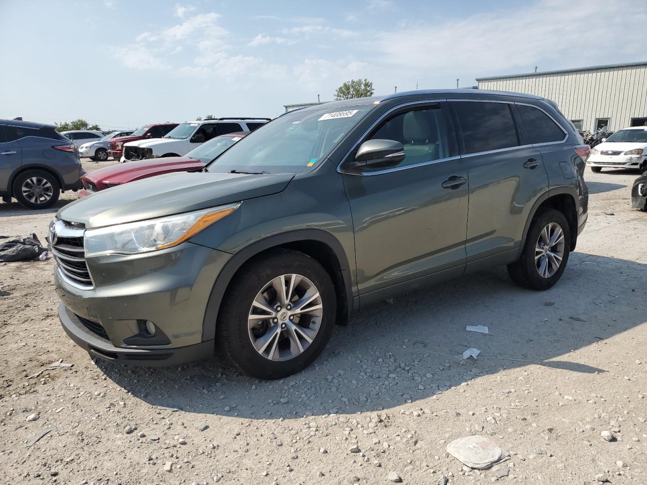 TOYOTA HIGHLANDER XLE