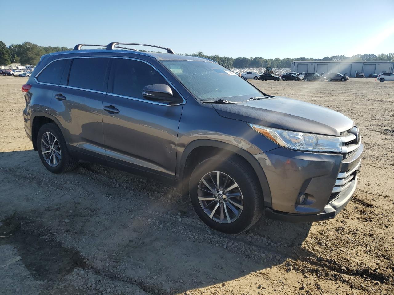 TOYOTA HIGHLANDER SE