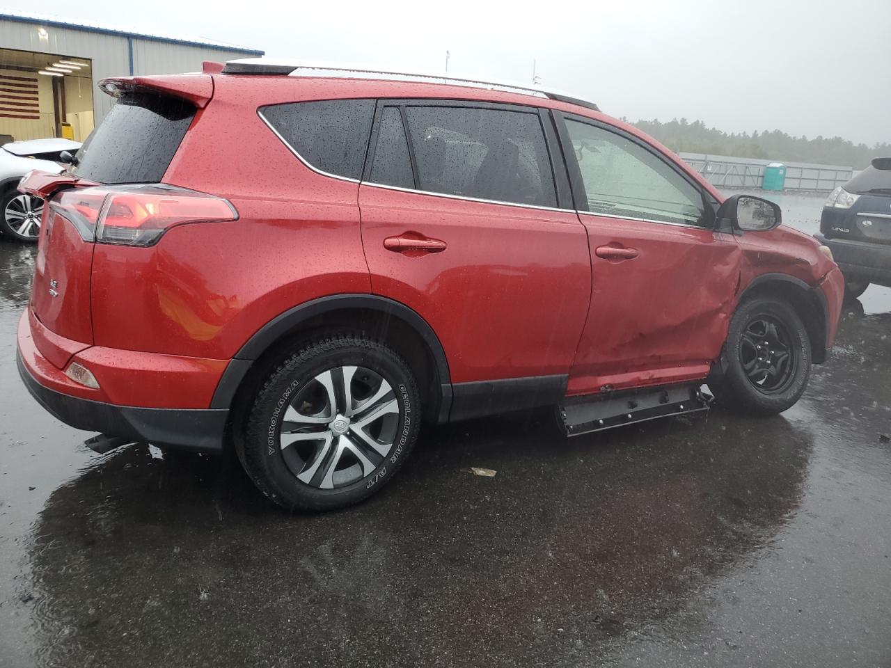 TOYOTA RAV4 LE