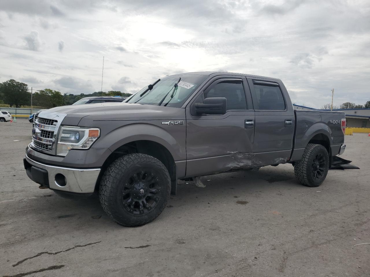 FORD F-150 SUPERCREW
