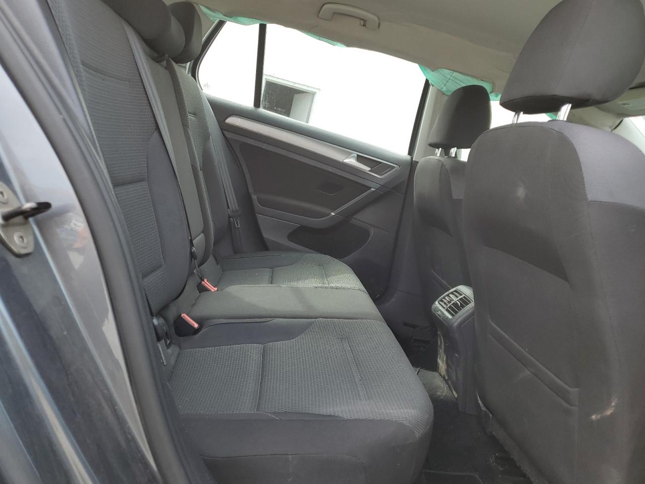 Lot #3318144368 2016 VOLKSWAGEN GOLF S/SE