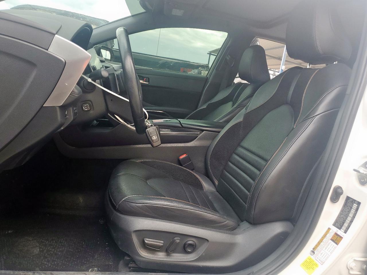 TOYOTA AVALON TOURING