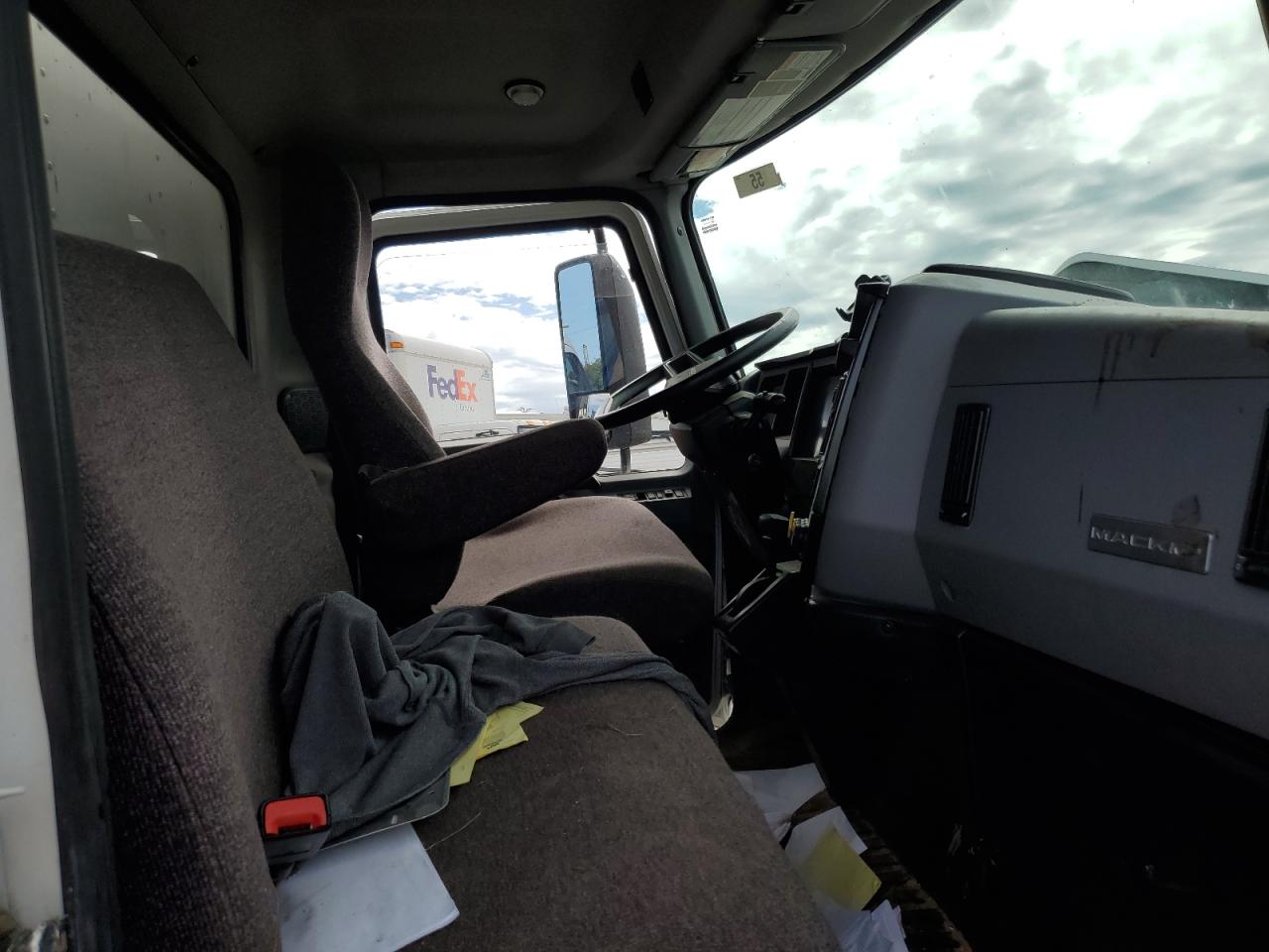 Lot #3298022147 2025 MACK MD