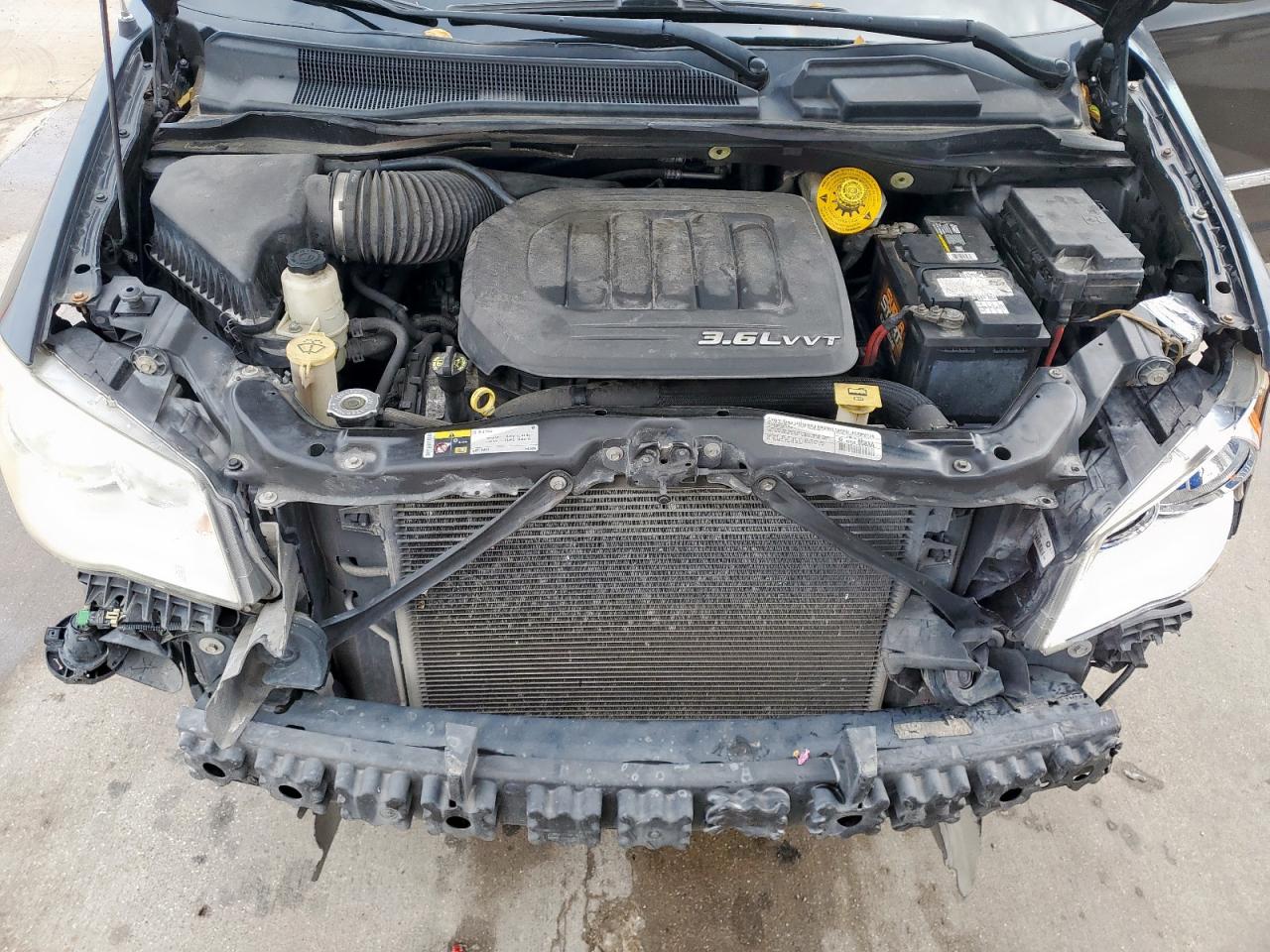 CHRYSLER TOWN & COUNTRY TOURING