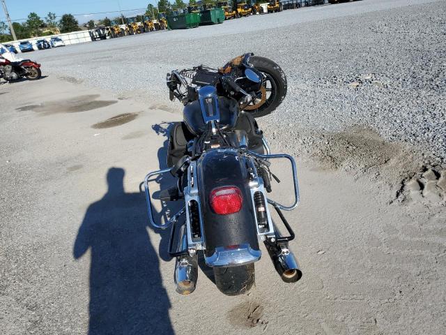 2017 HARLEY-DAVIDSON FLHTK ULTR 1HD1KED12HB687480