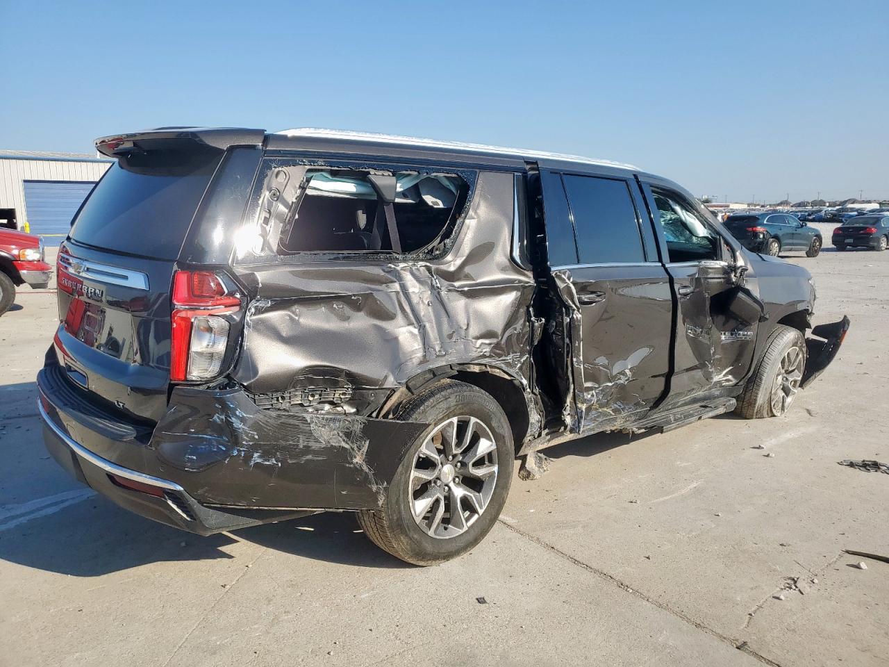 CHEVROLET SUBURBAN C1500 LT