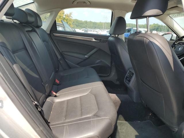 2017 VOLKSWAGEN PASSAT SE 1VWBT7A34HC018431