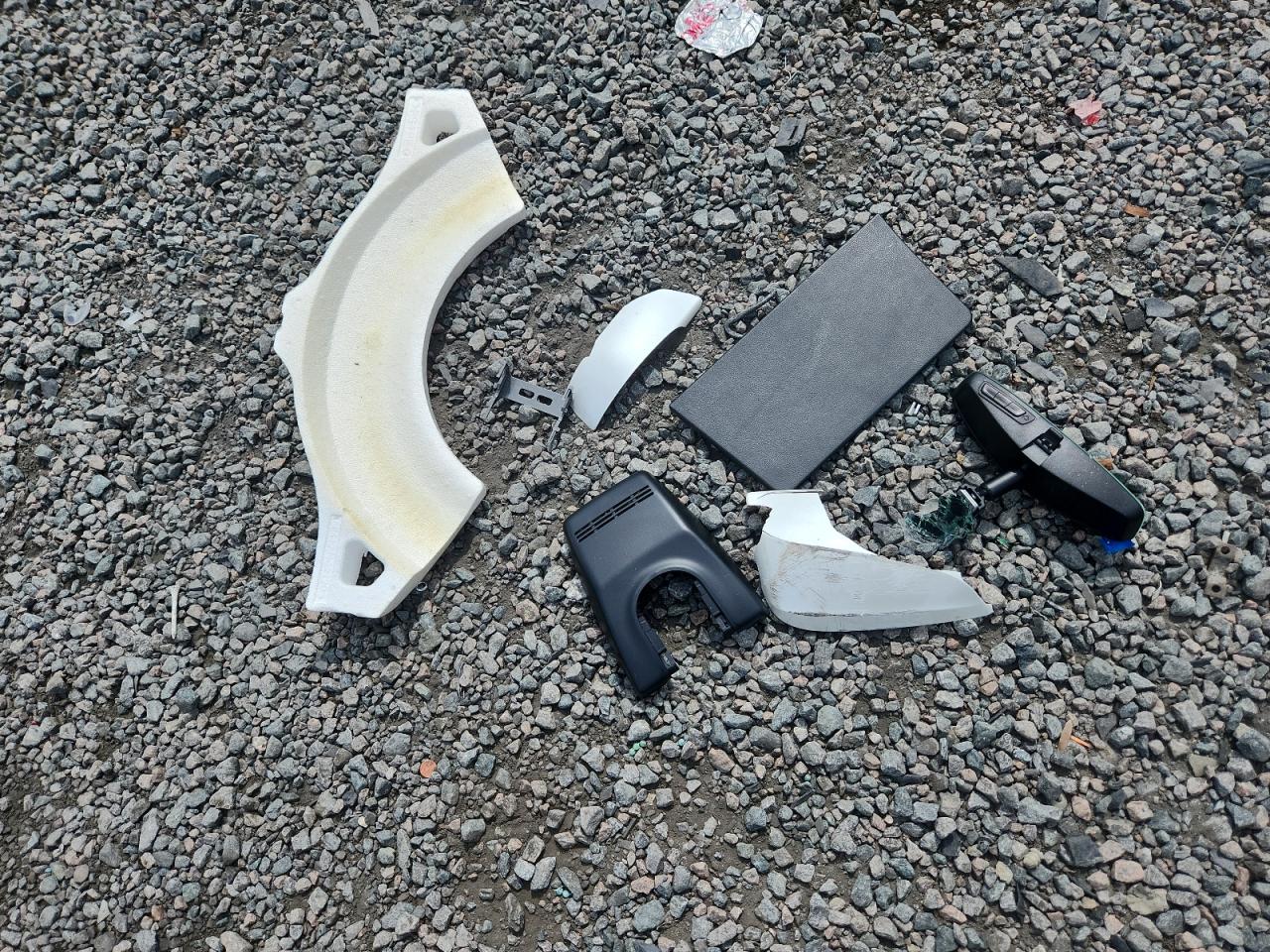 TOYOTA RAV4 XLE PREMIUM