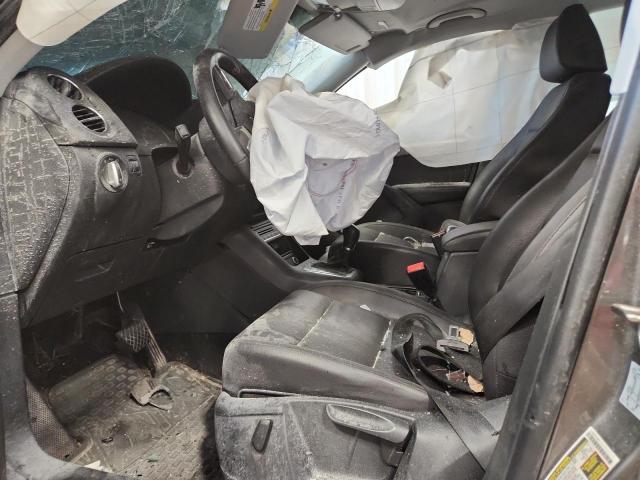 2016 VOLKSWAGEN TIGUAN S - WVGBV7AX4GW530117