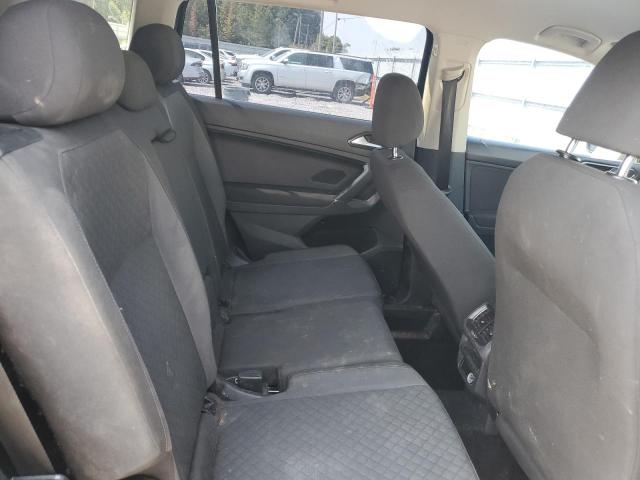 2018 VOLKSWAGEN TIGUAN S 3VV1B7AX2JM072711