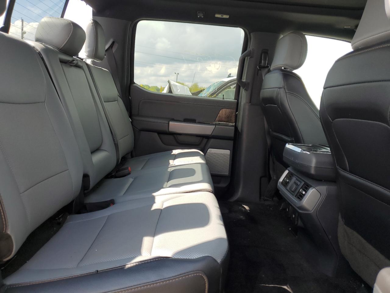 FORD F-150 LIGHTNING PRO