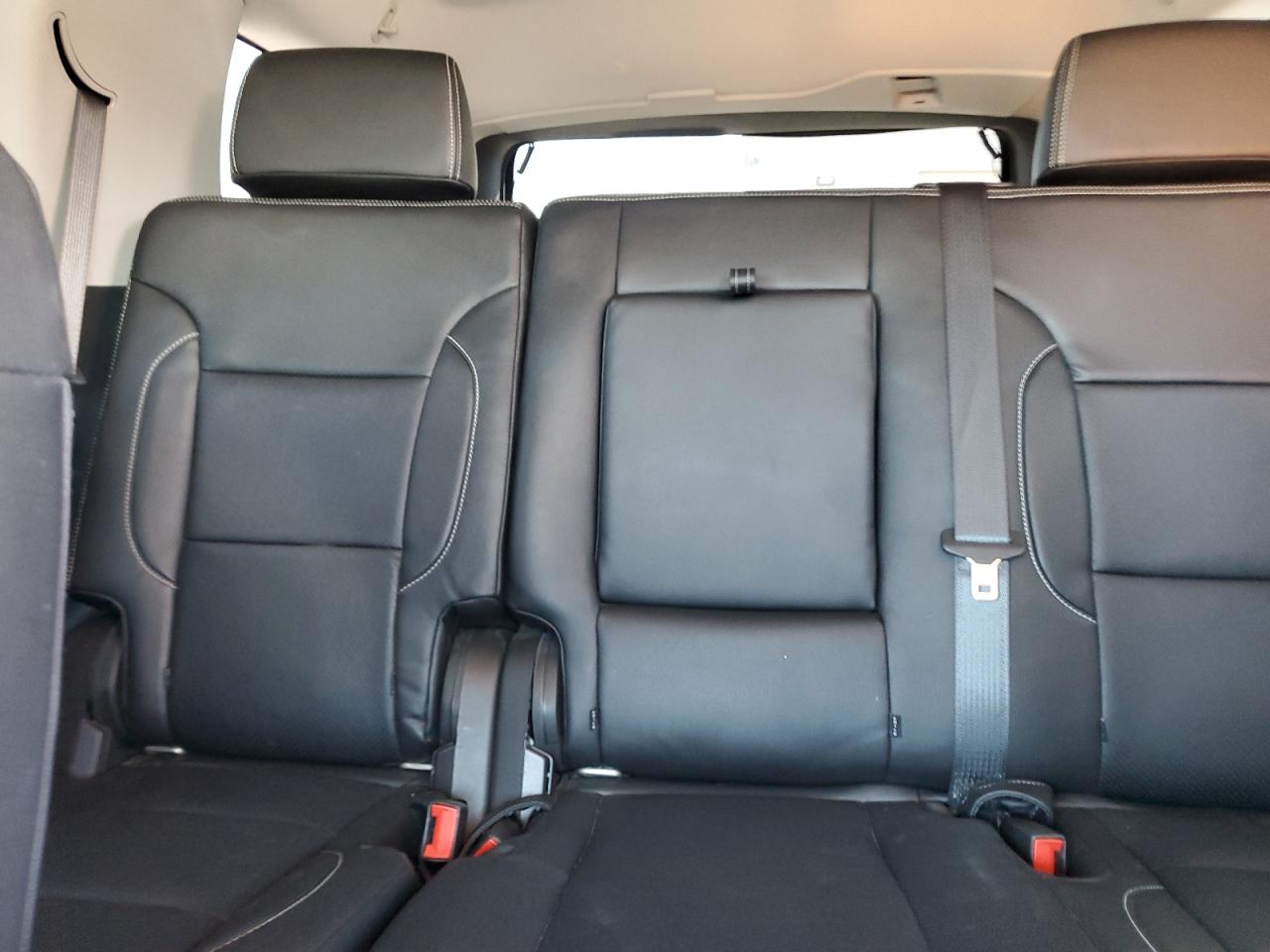 CHEVROLET TAHOE C1500 LS