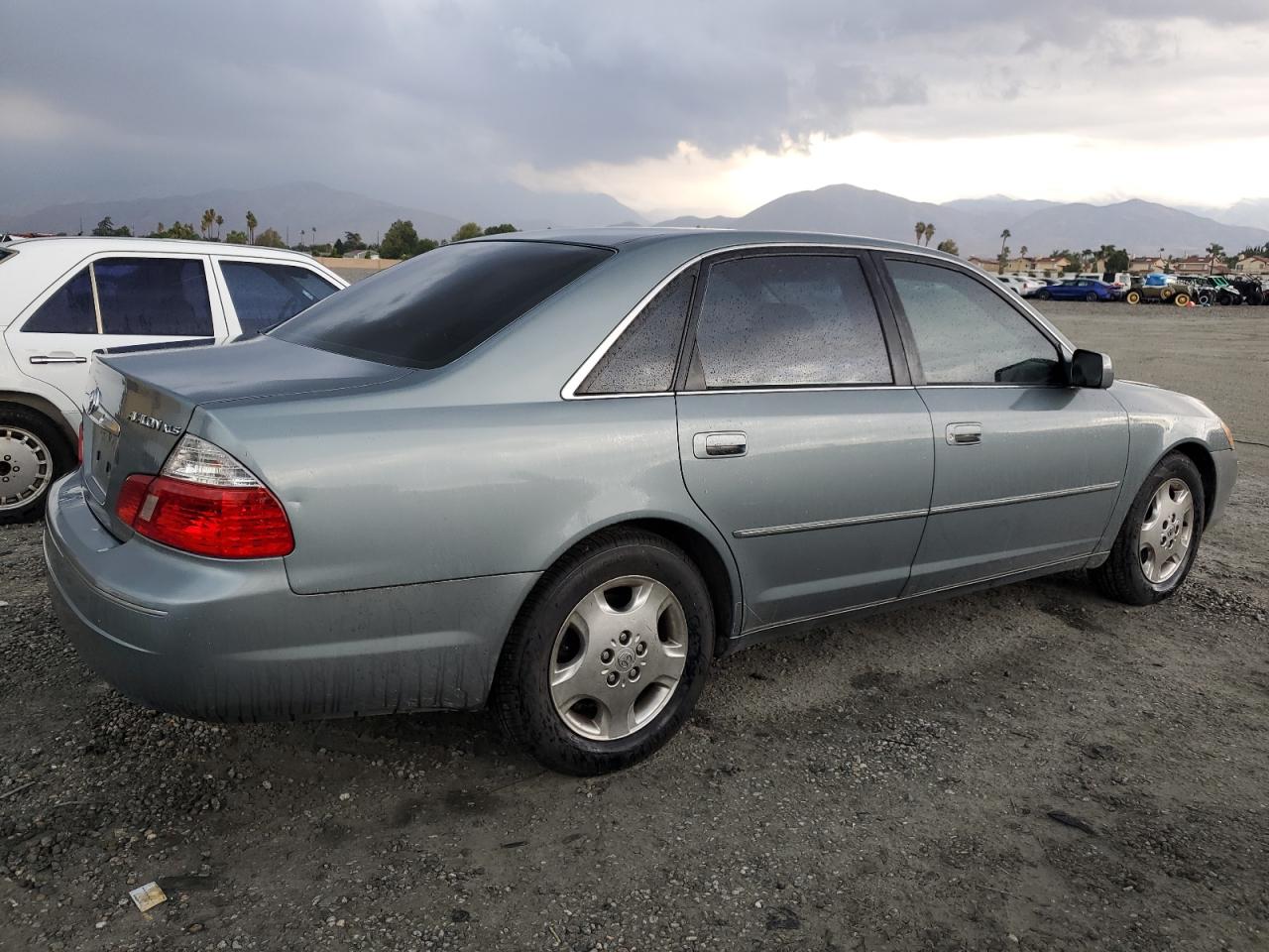 Lot #3309635074 2003 TOYOTA AVALON XL