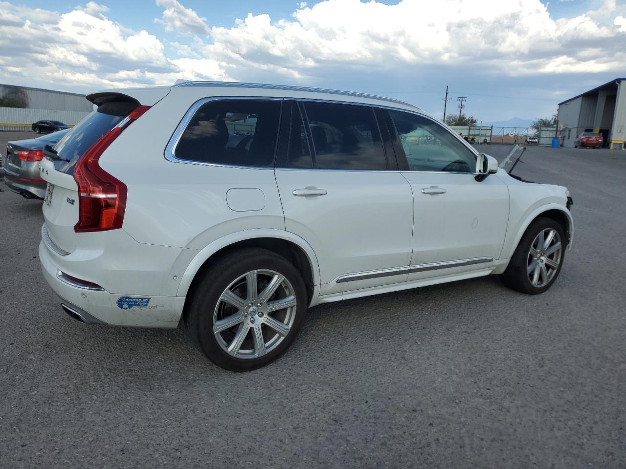 VOLVO XC90 T8