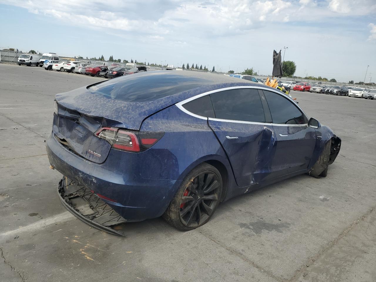 TESLA MODEL 3