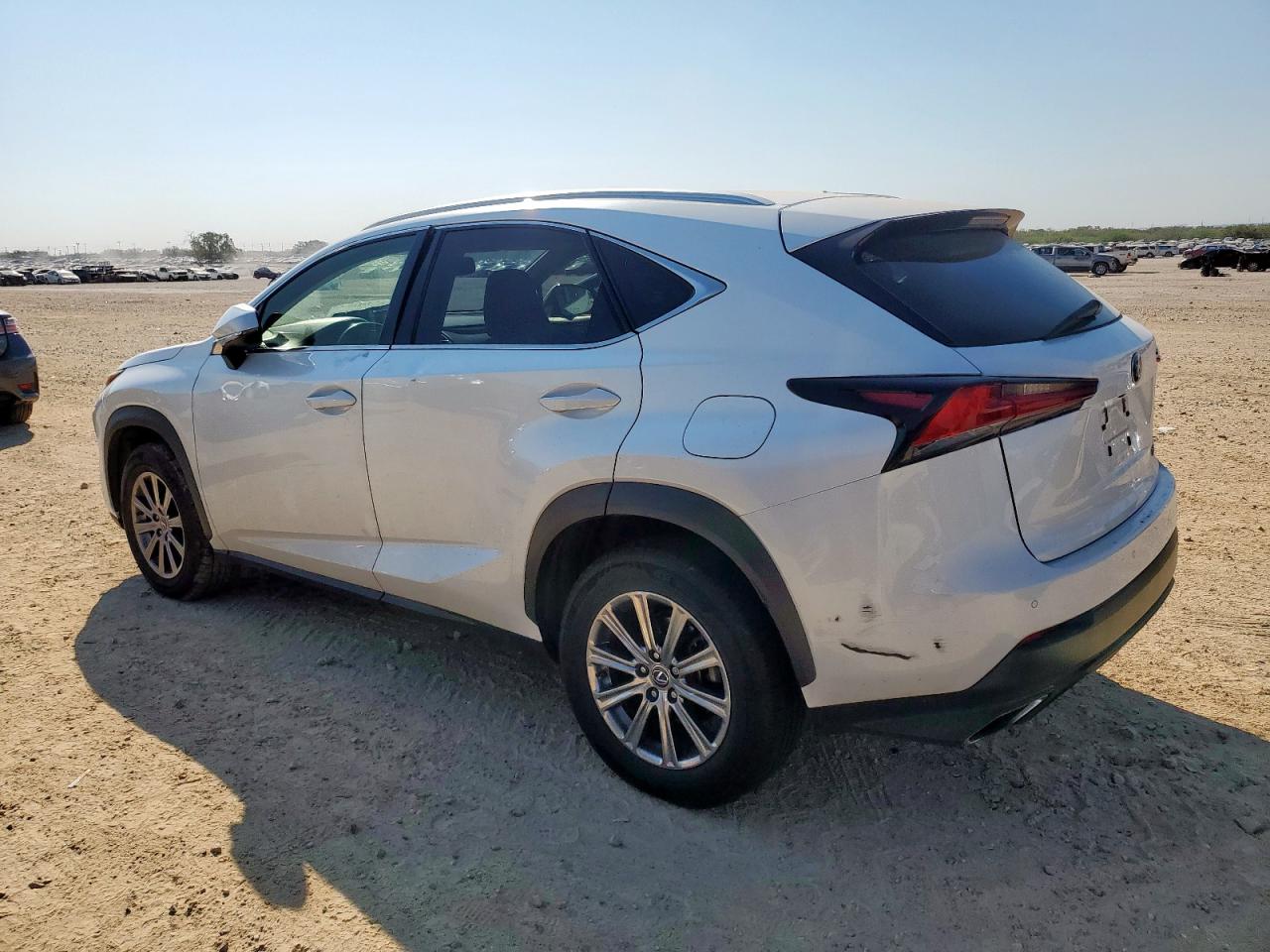 LEXUS NX 300 BASE