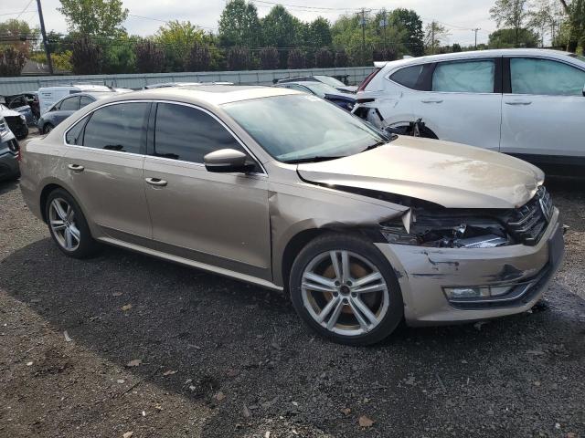 2015 VOLKSWAGEN PASSAT SEL 1VWCV7A30FC025873