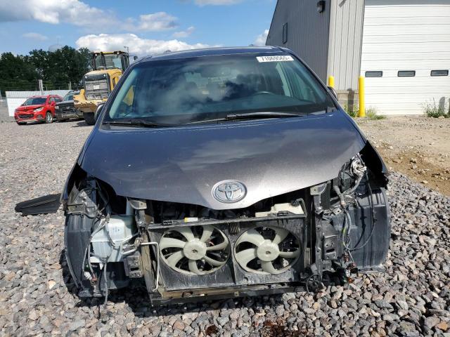 2017 TOYOTA SIENNA XLE 5TDYZ3DC9HS815028