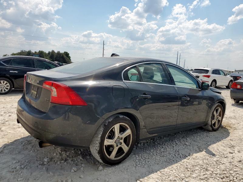 2013 VOLVO S60 T5 - YV1612FS8D2180666