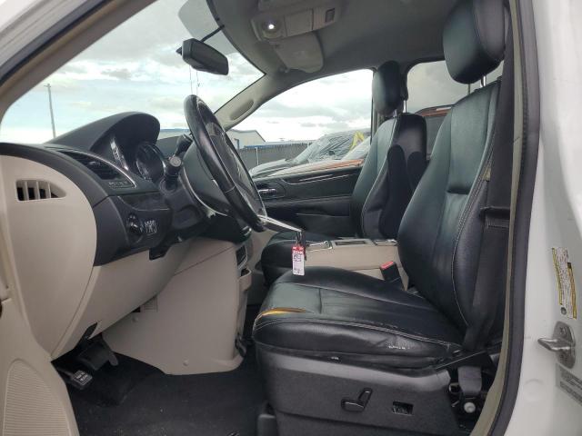 2015 CHRYSLER TOWN & COU 2C4RC1BGXFR602045