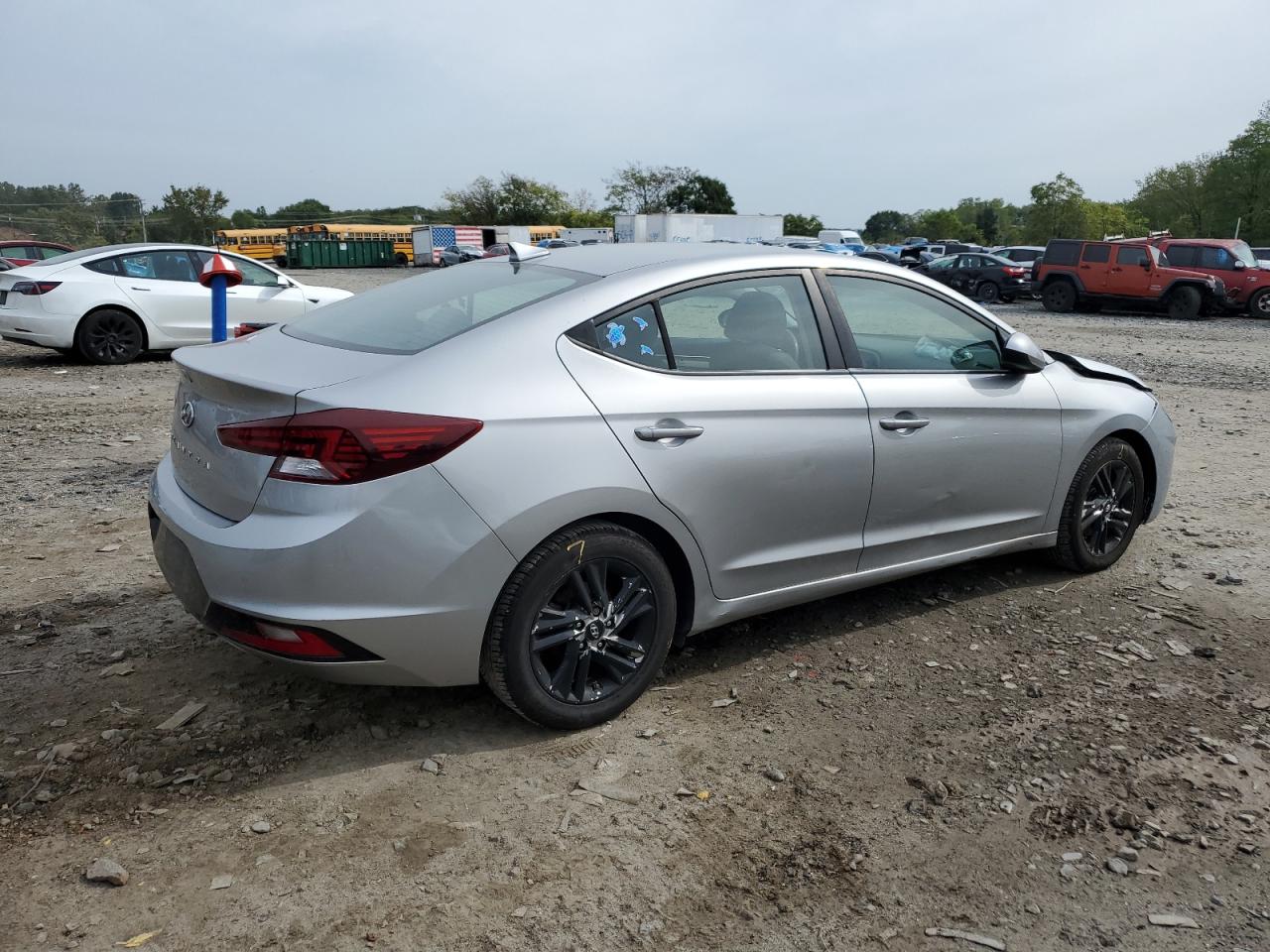 HYUNDAI ELANTRA SEL
