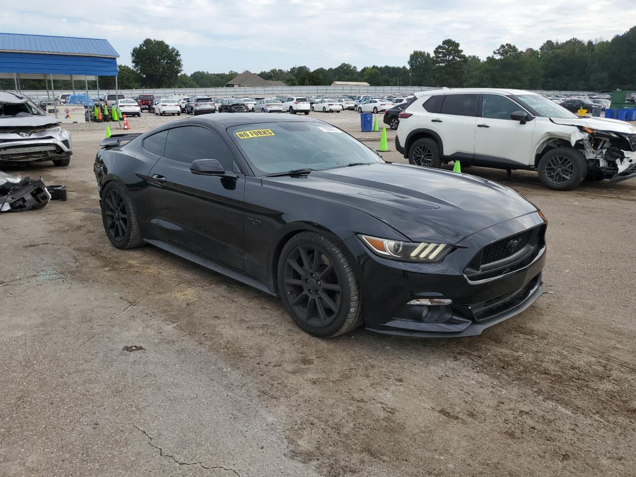 FORD MUSTANG GT