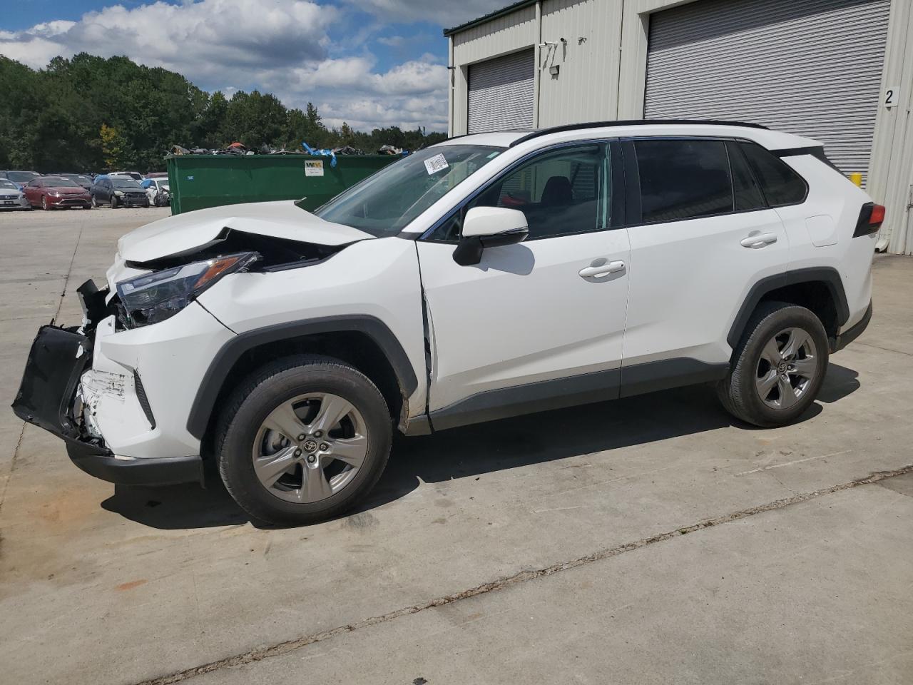 TOYOTA RAV4 XLE