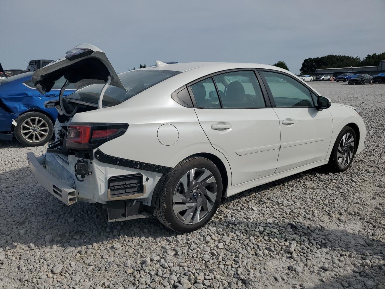 SUBARU LEGACY LIMITED