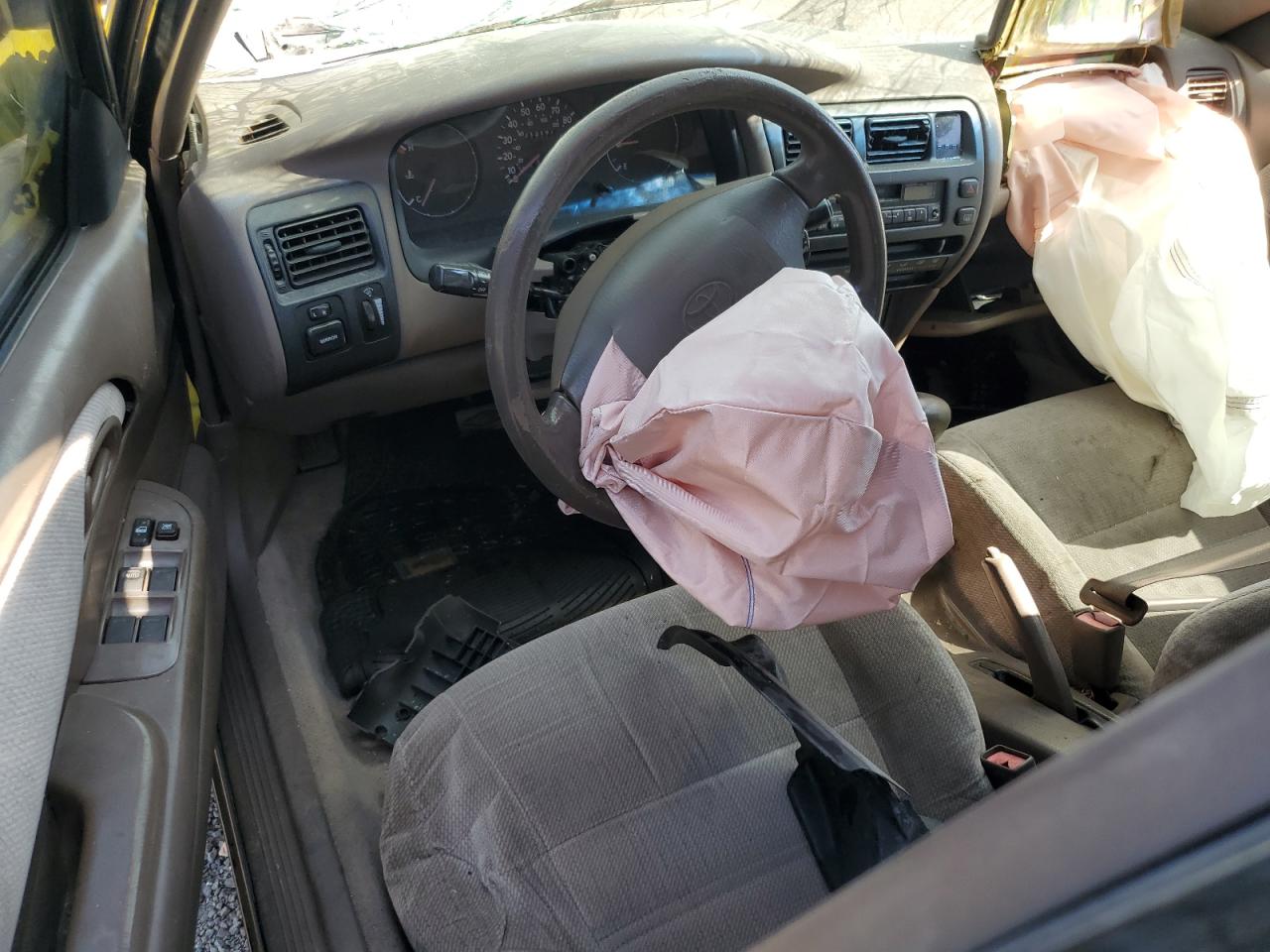 Lot #3291333147 1997 TOYOTA COROLLA DX